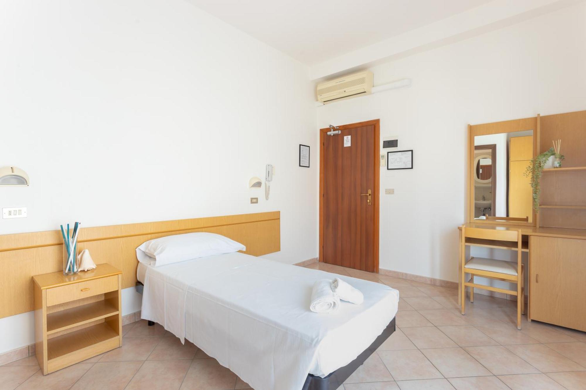Hotel Katina Rimini Exterior foto